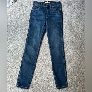 Madewell 10” high rise skinny jeans. Size 26.